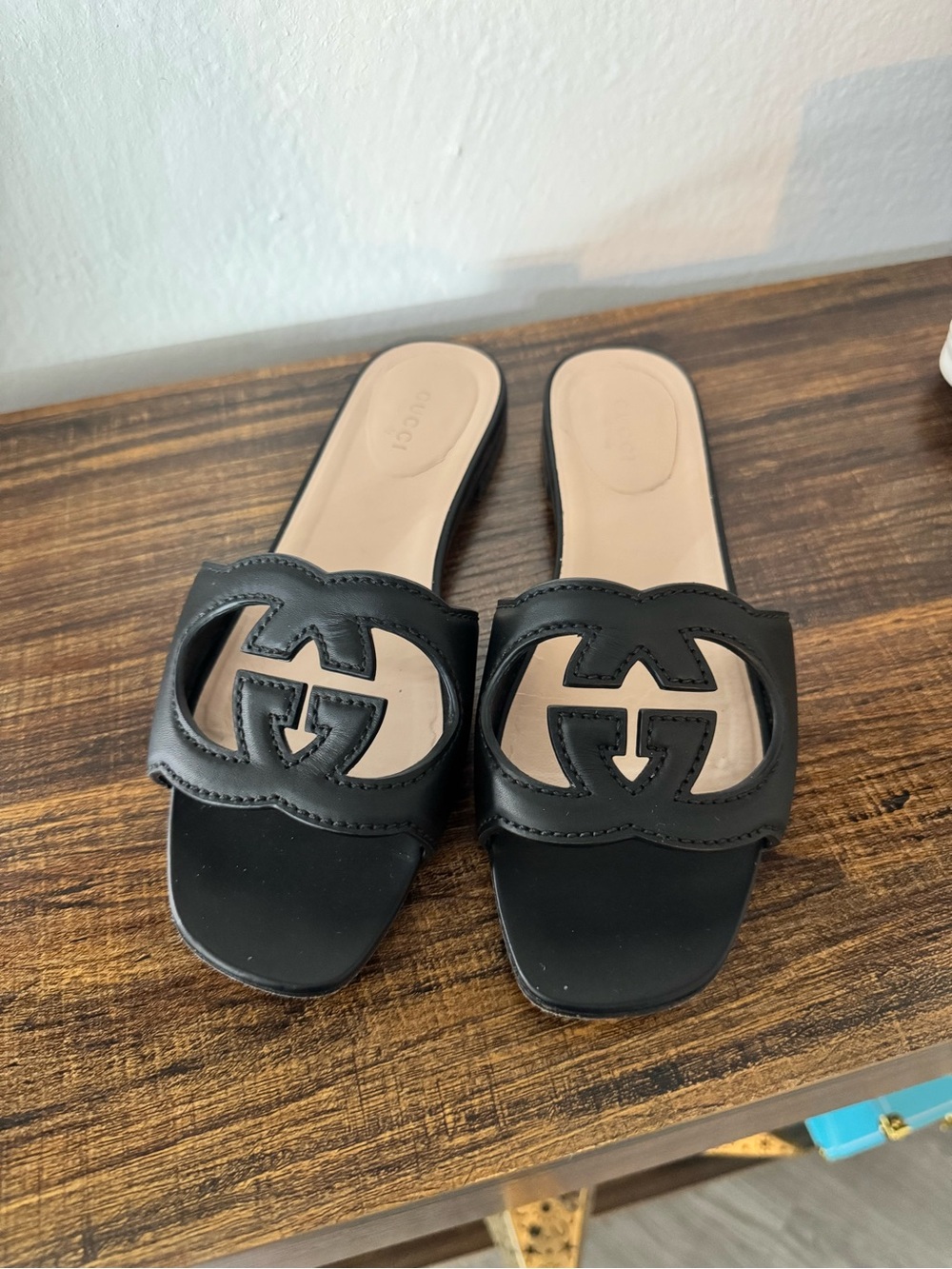 Gucci Black Leather Logo Cutout Slide Mules